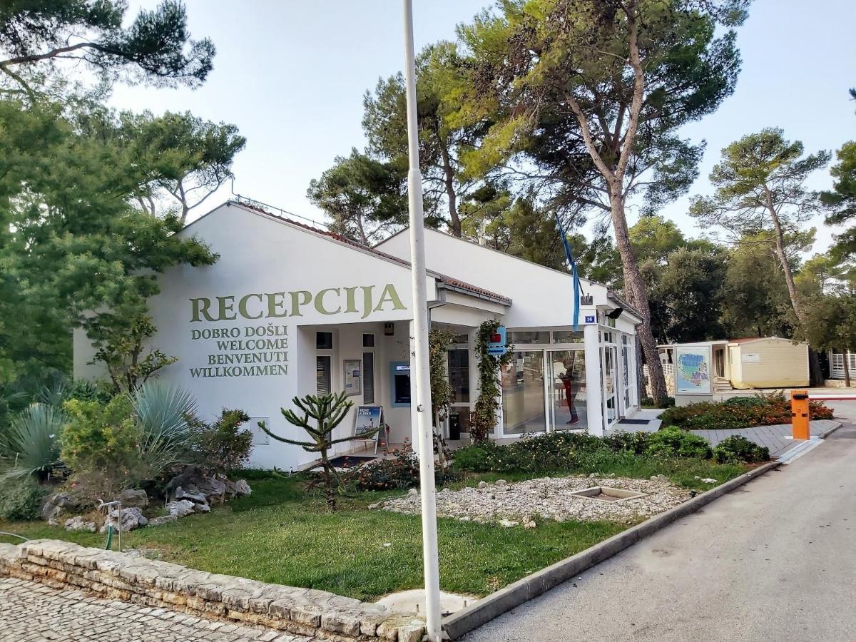 Mobile Home Sole Biograd Na Moru Dış mekan fotoğraf
