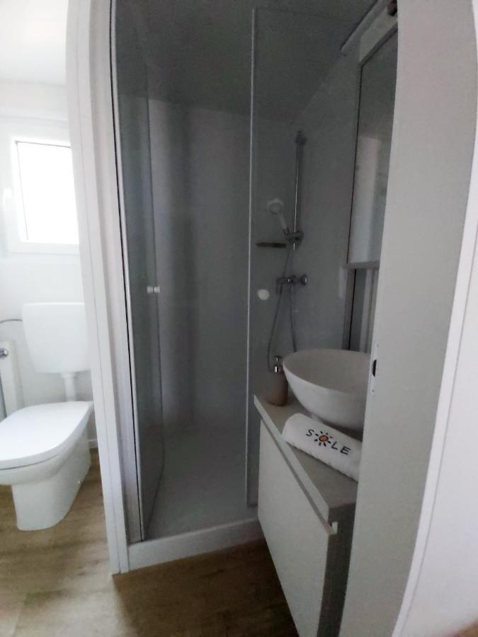 Mobile Home Sole Biograd Na Moru Dış mekan fotoğraf